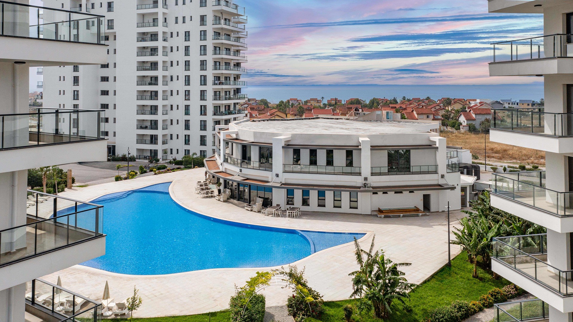 Caesar Blue And Beach