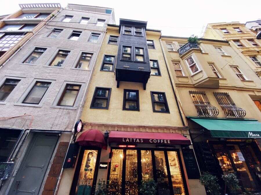 Meroddi Galata Mansion