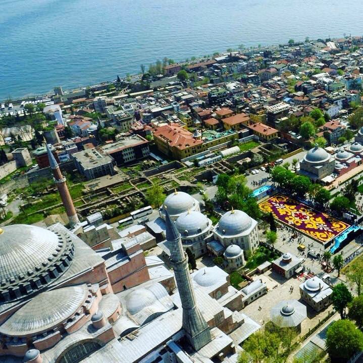 Valide Sultan Konağı