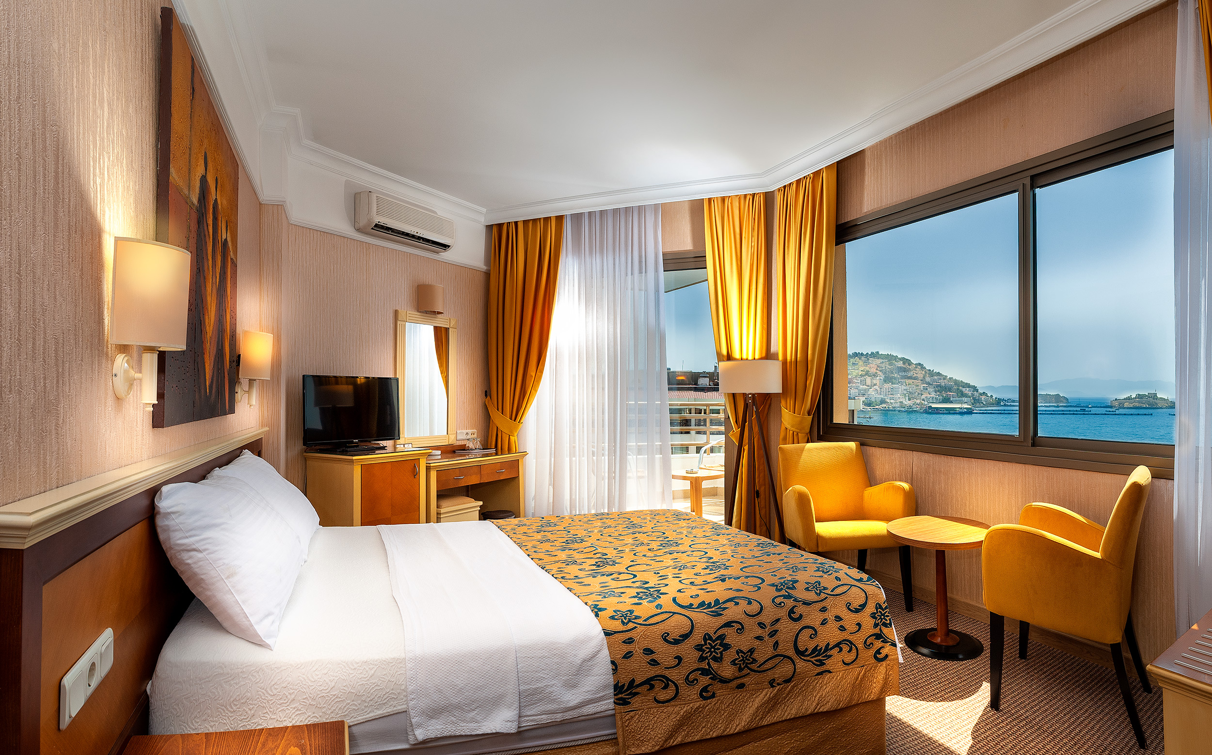 palm hotel kuşadası