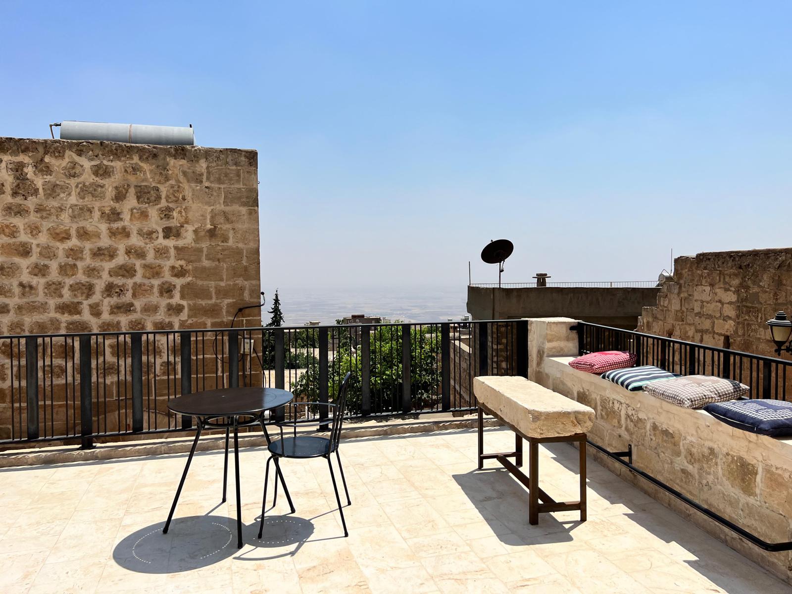 TUĞMANER Small House AJAR